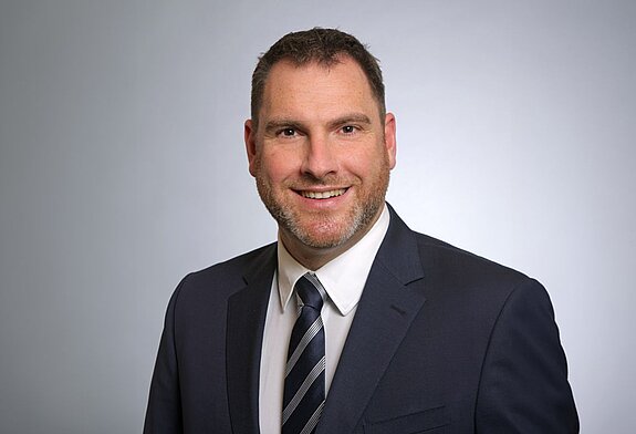 Portraitaufnahme Prof. Dr. med. Joachim Erlenwein